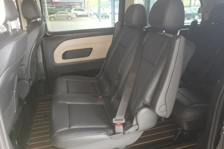 Used Mercedes-Benz Vito 2018 2.0T Business Version China VI Emission Standard Left Rear Seat