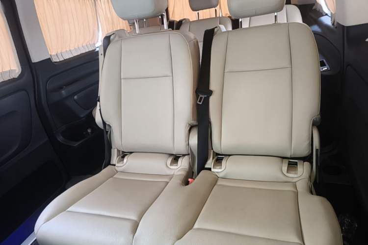 Used Mercedes-Benz Vito 2018 2.0T Elite Version 7 Seats China VI Emission Standard Left Rear Seat