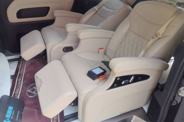 Used Mercedes-Benz Vito 2018 2.0T Business Version China V Emission Standard Left Rear Seat