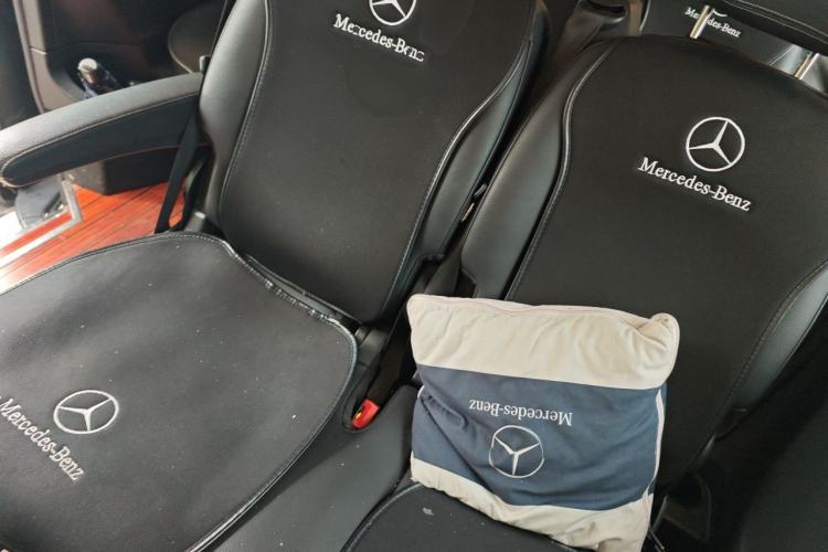 Used Mercedes-Benz Vito 2018 2.0T Elite Version 7 Seats China VI Emission Standard Left Rear Seat