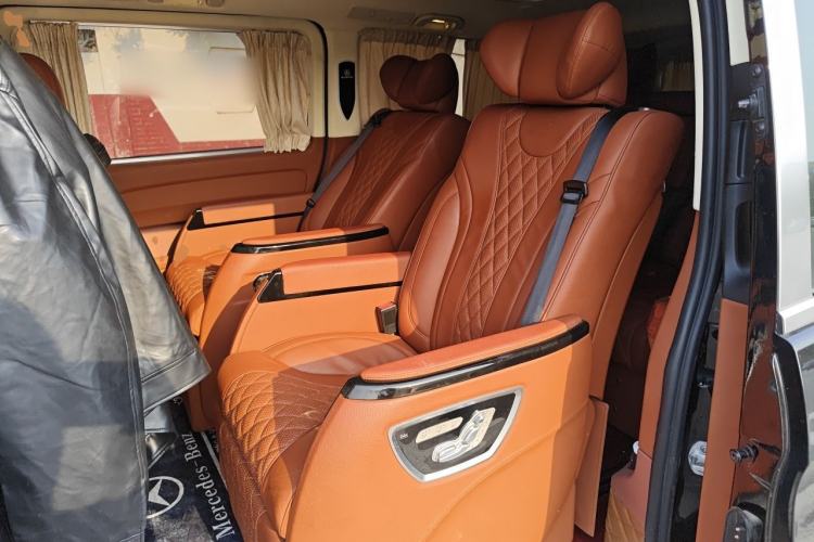 Used Mercedes-Benz Vito 2018 2.0T Business Version China V Emission Standard Left Rear Seat