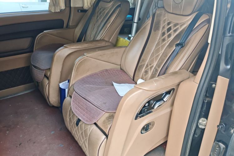 Used Mercedes-Benz Vito 2018 2.0T Business Version China VI Emission Standard Left Rear Seat