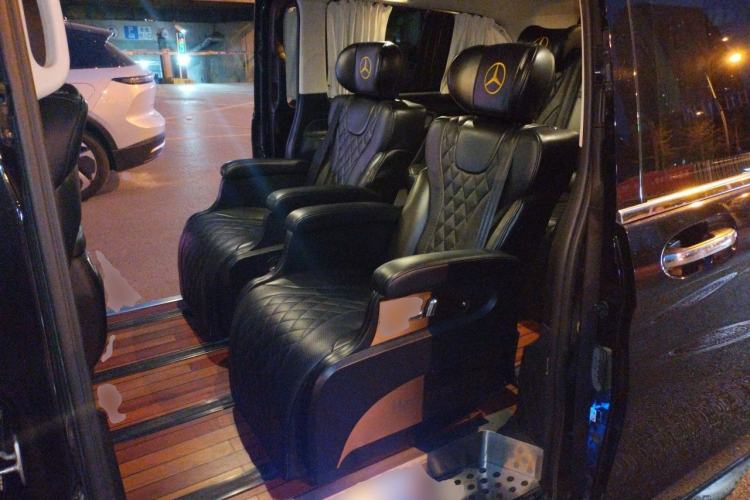 Used Mercedes-Benz Vito 2018 2.0T Business Version China VI Emission Standard Left Rear Seat