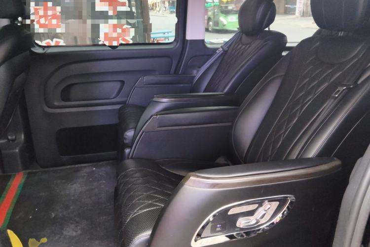 Used Mercedes-Benz Vito 2018 2.0T Business Version China V Emission Standard Left Rear Seat