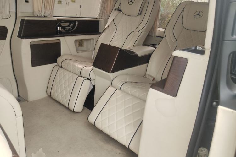 Used Mercedes-Benz Vito 2018 2.0T Business Version China V Emission Standard Left Rear Seat