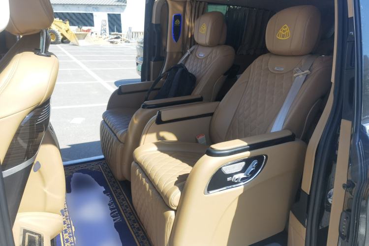 Used Mercedes-Benz Vito 2018 2.0T Business Version China VI Emission Standard Left Rear Seat