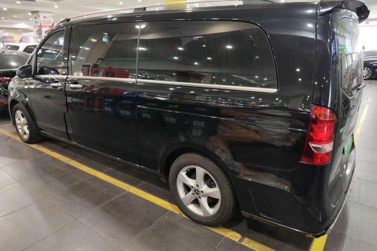 Used Mercedes-Benz Vito 2018 2.0T Business Version China VI Emission Standard Left Side