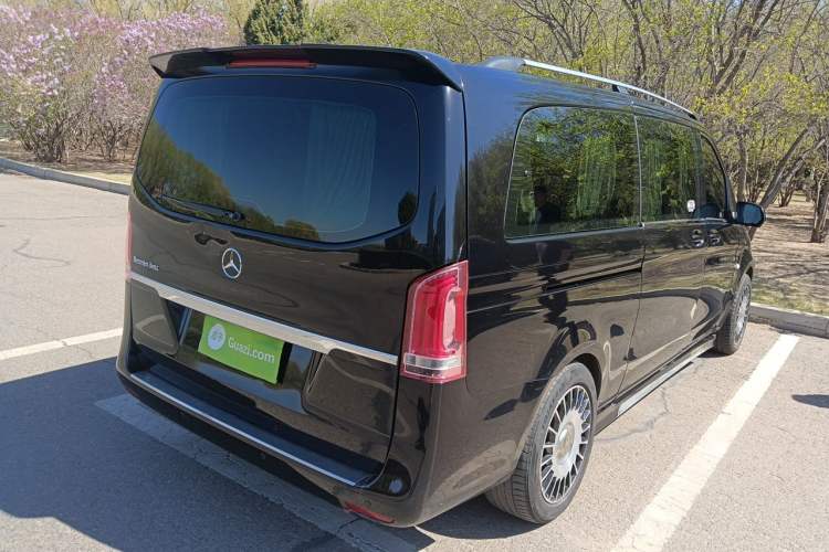 Used Mercedes-Benz Vito 2018 2.0T Elite Edition 8 Seats China V Standard Rear Right 45 Deg
