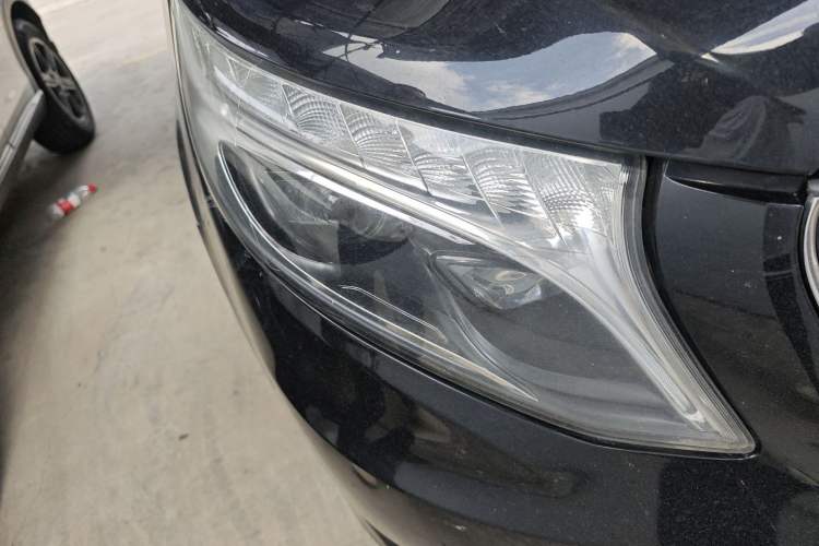 Used Mercedes-Benz Vito 2018 2.0T Business Version China V Emission Standard Right Front Headlight