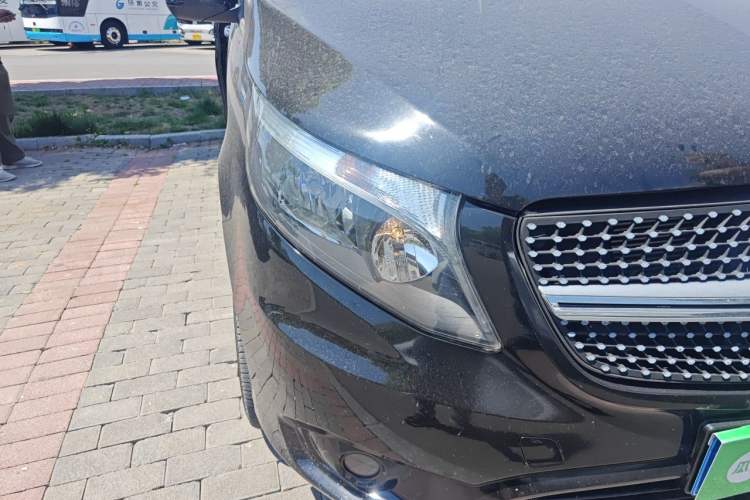Used Mercedes-Benz Vito 2018 2.0T Elite Version 7 Seats China VI Emission Standard Right Front Headlight