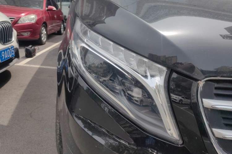 Used Mercedes-Benz Vito 2018 2.0T Business Version China V Emission Standard Right Front Headlight