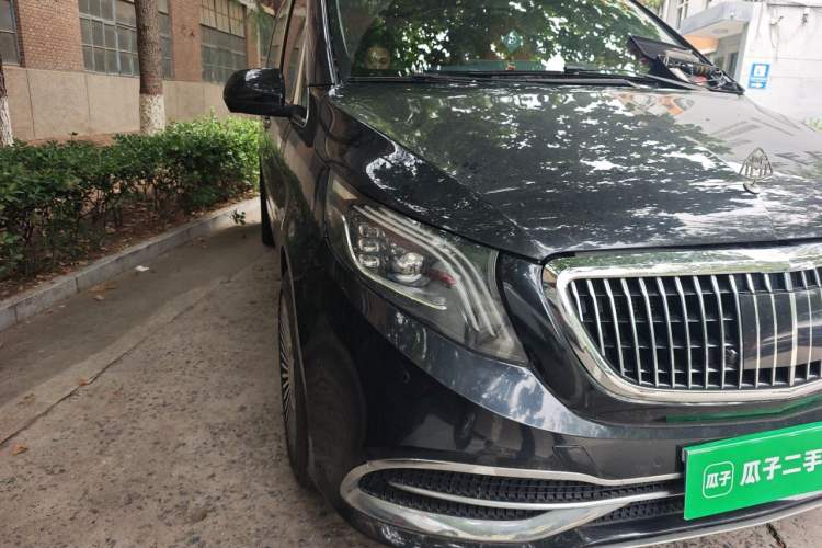 Used Mercedes-Benz Vito 2018 2.0T Elite Version 7 Seats China VI Emission Standard Right Front Headlight