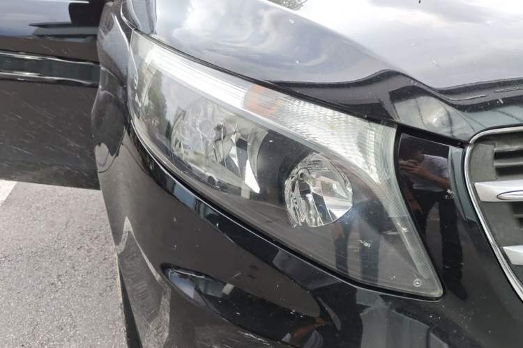 Used Mercedes-Benz Vito 2018 2.0T Elite Version 7 Seats China V Emission Standard Right Front Headlight