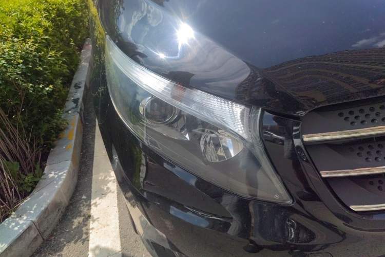 Used Mercedes-Benz Vito 2018 2.0T Elite Version 7 Seats China V Emission Standard Right Front Headlight