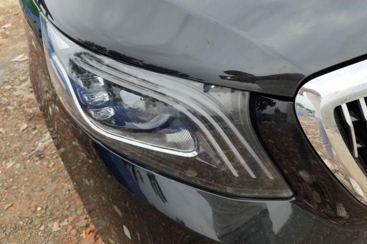 Used Mercedes-Benz Vito 2018 2.0T Business Version China V Emission Standard Right Front Headlight