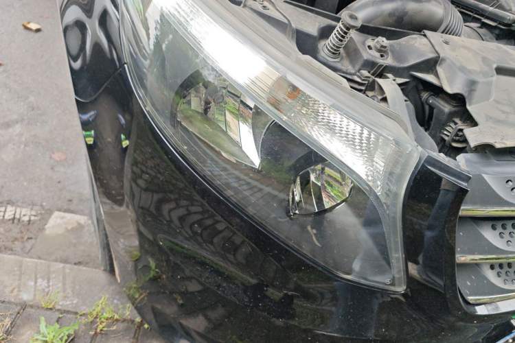 Used Mercedes-Benz Vito 2018 2.0T Elite Version 7 Seats China VI Emission Standard Right Front Headlight