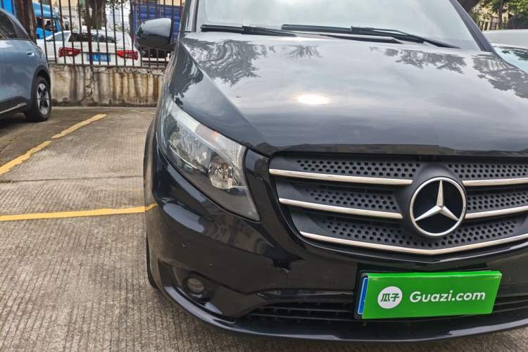 Used Mercedes-Benz Vito 2018 2.0T Business Version China V Emission Standard Right Front Headlight