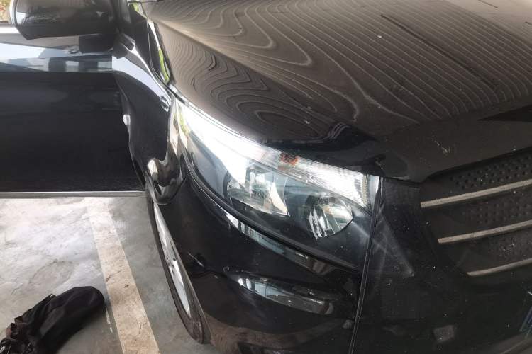 Used Mercedes-Benz Vito 2018 2.0T Elite Version 7 Seats China VI Emission Standard Right Front Headlight