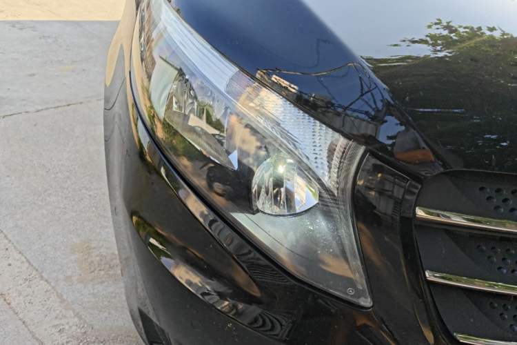 Used Mercedes-Benz Vito 2018 2.0T Business Version China VI Emission Standard Right Front Headlight