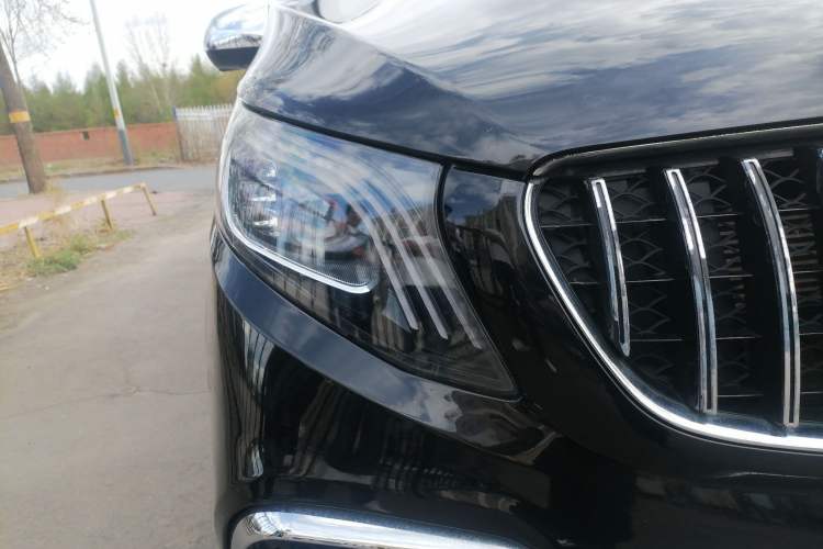 Used Mercedes-Benz Vito 2018 2.0T Business Version China V Emission Standard Right Front Headlight