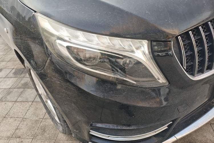 Used Mercedes-Benz Vito 2018 2.0T Business Version China VI Emission Standard Right Front Headlight