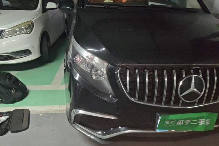 Used Mercedes-Benz Vito 2018 2.0T Business Version China VI Emission Standard Right Front Headlight