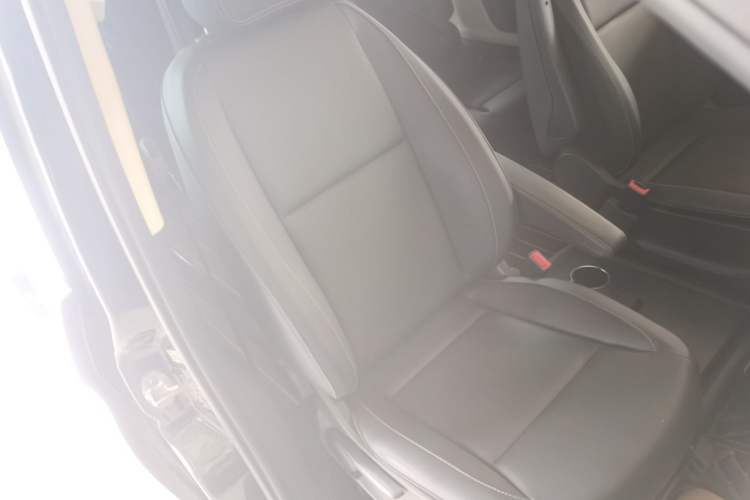 Used Mercedes-Benz Vito 2018 2.0T Business Version China VI Emission Standard Right Front Seat