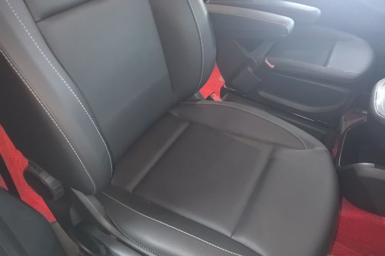 Used Mercedes-Benz Vito 2018 2.0T Elite Version 7 Seats China V Emission Standard Right Front Seat