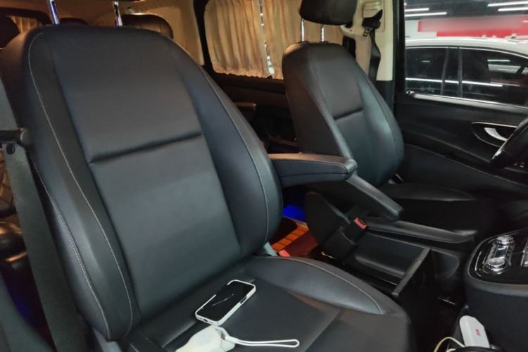 Used Mercedes-Benz Vito 2018 2.0T Business Version China V Emission Standard Right Front Seat