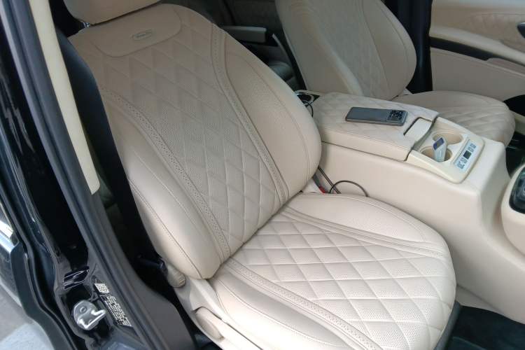 Used Mercedes-Benz Vito 2018 2.0T Business Version China VI Emission Standard Right Front Seat
