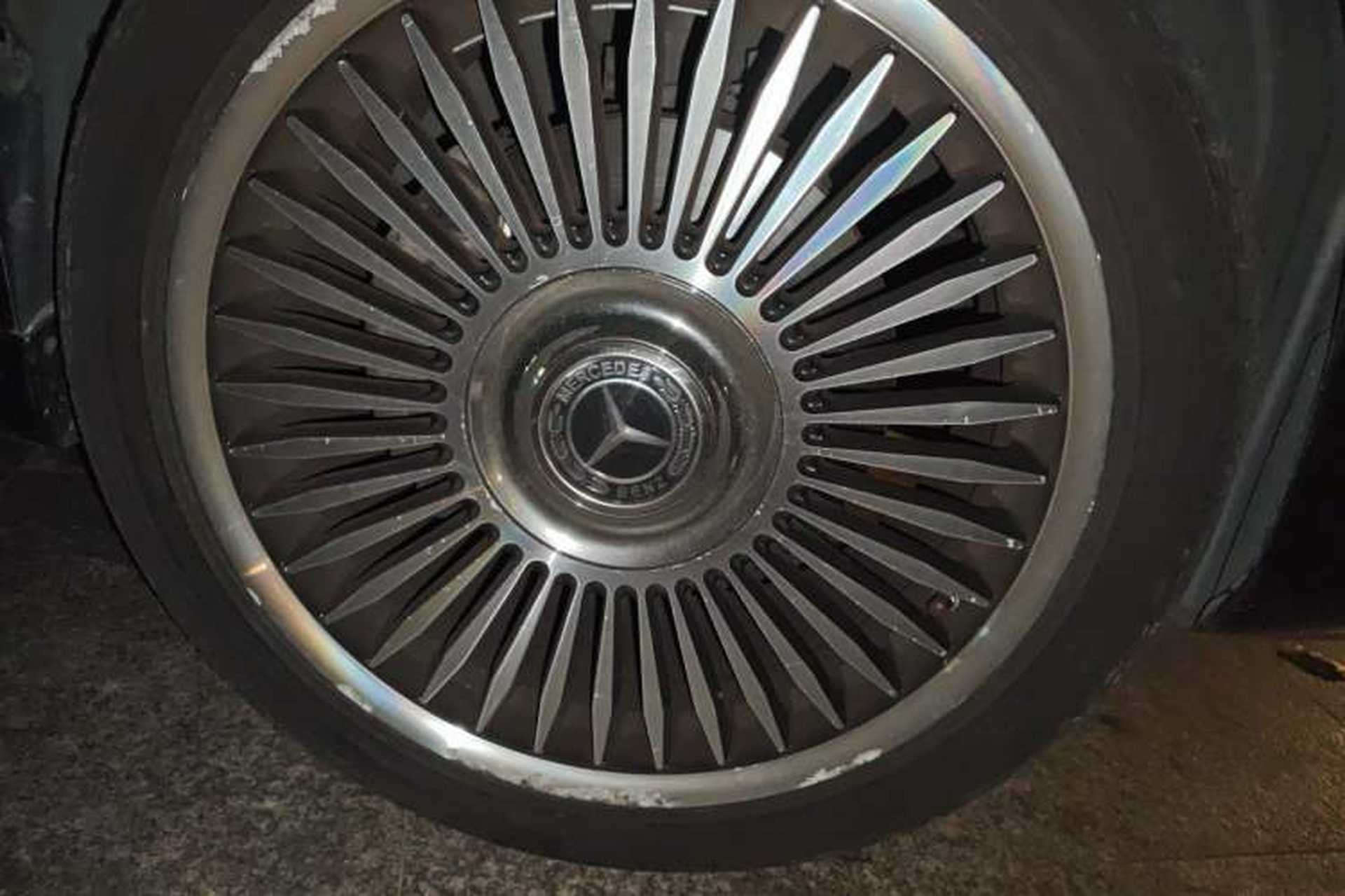 Used Mercedes-Benz Vito 2018 2.0T Business Version China V Emission Standard Right Front Wheel Hub