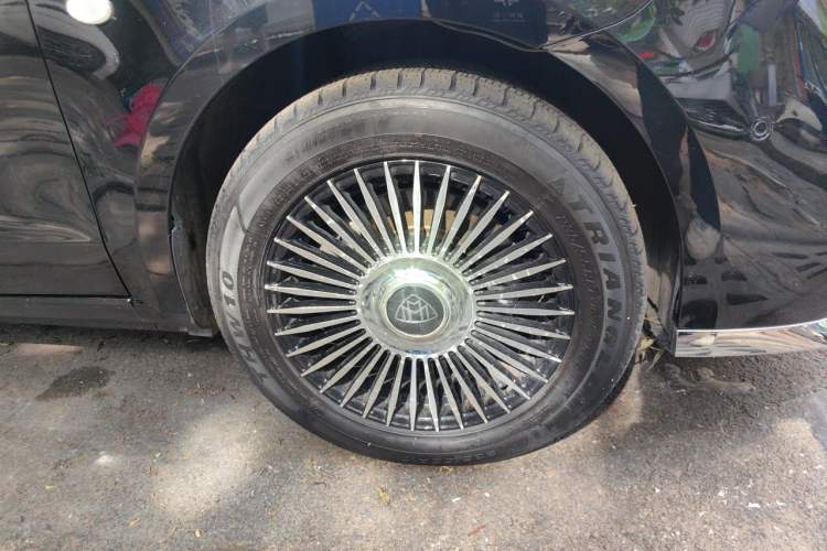 Used Mercedes-Benz Vito 2018 2.0T Business Version China VI Emission Standard Right Front Wheel Hub