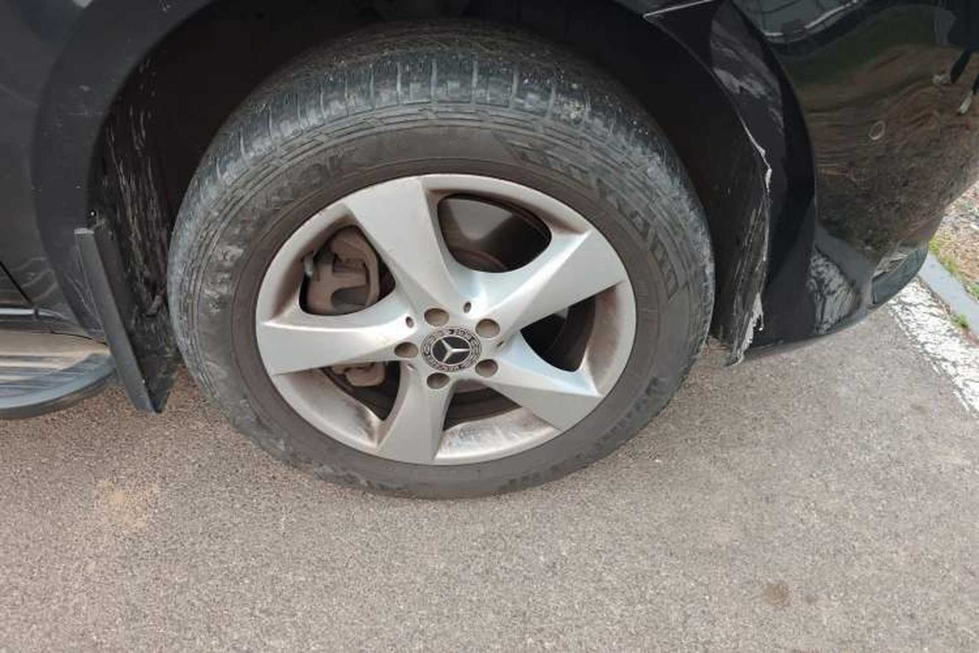 Used Mercedes-Benz Vito 2018 2.0T Business Version China V Emission Standard Right Front Wheel Hub