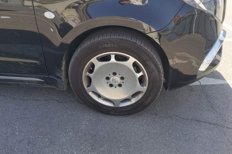 Used Mercedes-Benz Vito 2018 2.0T Business Version China VI Emission Standard Right Front Wheel Hub