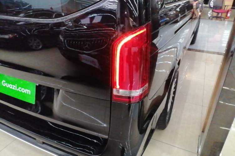 Used Mercedes-Benz Vito 2018 2.0T Business Version China VI Emission Standard Right Rear Taillight