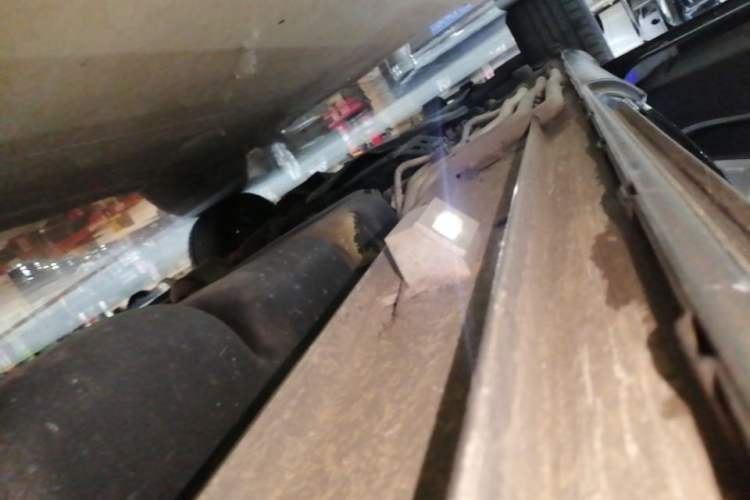 Used Mercedes-Benz Vito 2018 2.0T Business Version China VI Emission Standard Right Side Sill