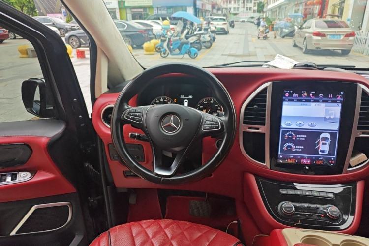 Used Mercedes-Benz Vito 2018 2.0T Business Version China V Emission Standard Steering Wheel