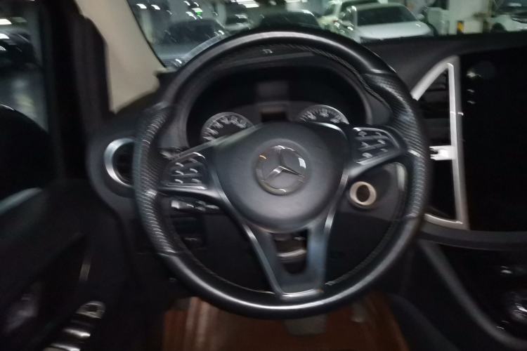Used Mercedes-Benz Vito 2018 2.0T Business Version China V Emission Standard Steering Wheel