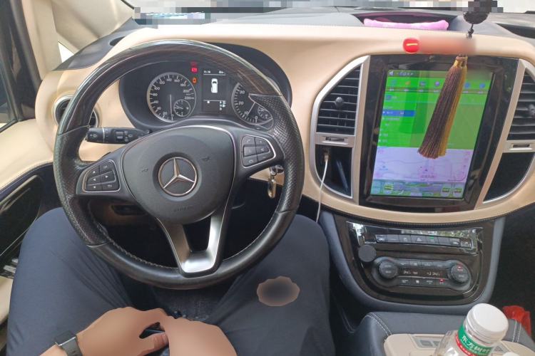 Used Mercedes-Benz Vito 2018 2.0T Business Version China V Emission Standard Steering Wheel