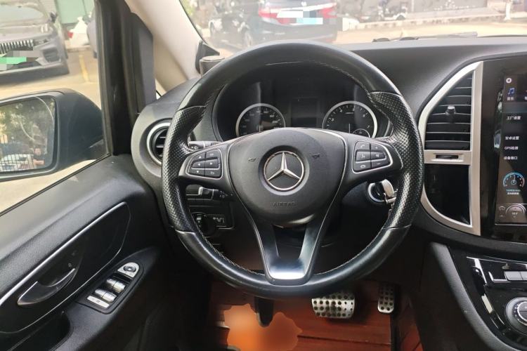 Used Mercedes-Benz Vito 2018 2.0T Business Version China V Emission Standard Steering Wheel