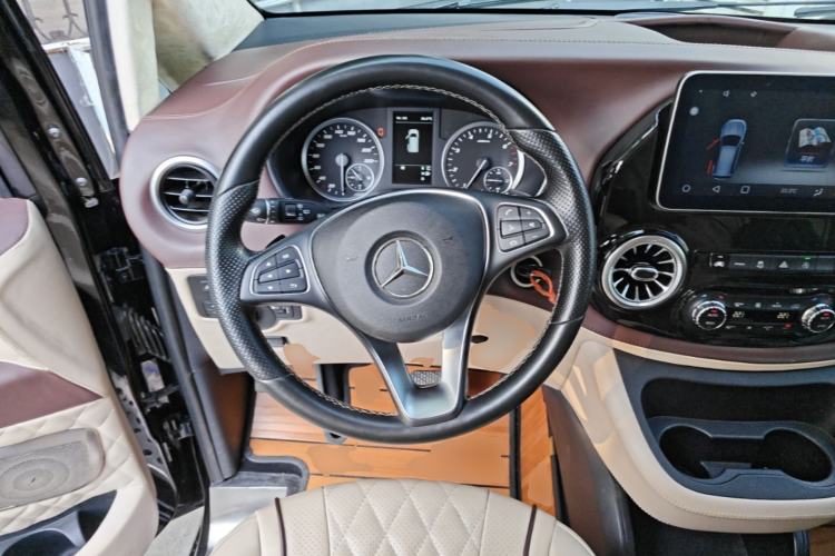 Used Mercedes-Benz Vito 2018 2.0T Business Version China VI Emission Standard Steering Wheel