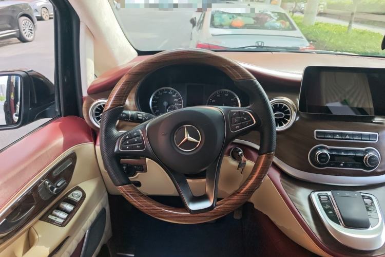 Used Mercedes-Benz Vito 2018 2.0T Business Version China V Emission Standard Steering Wheel