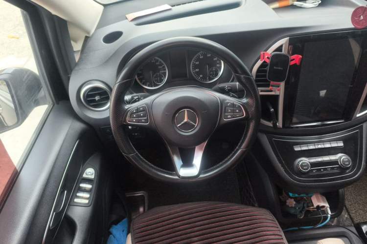 Used Mercedes-Benz Vito 2018 2.0T Business Version China V Emission Standard Steering Wheel