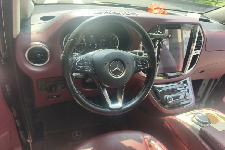 Used Mercedes-Benz Vito 2018 2.0T Business Version China VI Emission Standard Steering Wheel