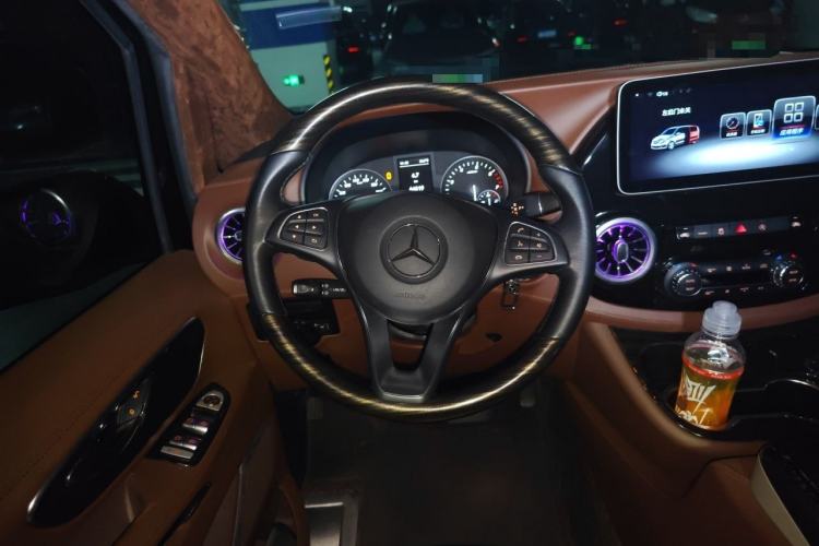 Used Mercedes-Benz Vito 2018 2.0T Business Version China VI Emission Standard Steering Wheel