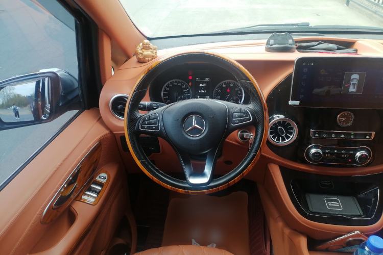 Used Mercedes-Benz Vito 2018 2.0T Business Version China V Emission Standard Steering Wheel