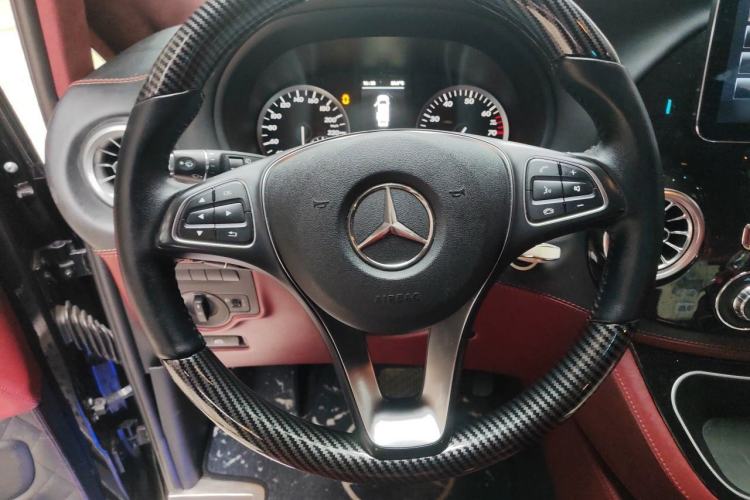 Used Mercedes-Benz Vito 2018 2.0T Business Version China V Emission Standard Steering Wheel