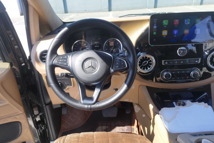 Used Mercedes-Benz Vito 2018 2.0T Business Version China VI Emission Standard Steering Wheel