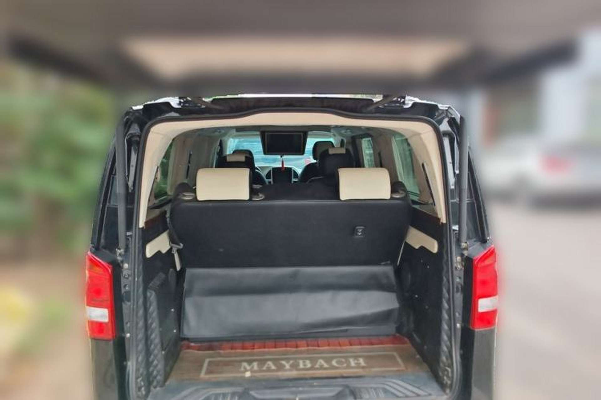 Used Mercedes-Benz Vito 2018 2.0T Elite Version 7 Seats China VI Emission Standard Trunk