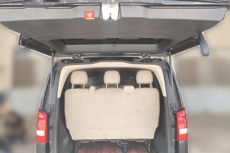 Used Mercedes-Benz Vito 2018 2.0T Elite Version 9 Seats China VI Emission Standard Trunk